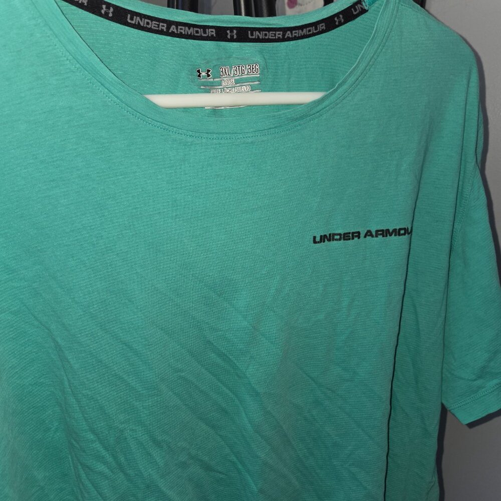 3x Under Armour Green T-Shirt
